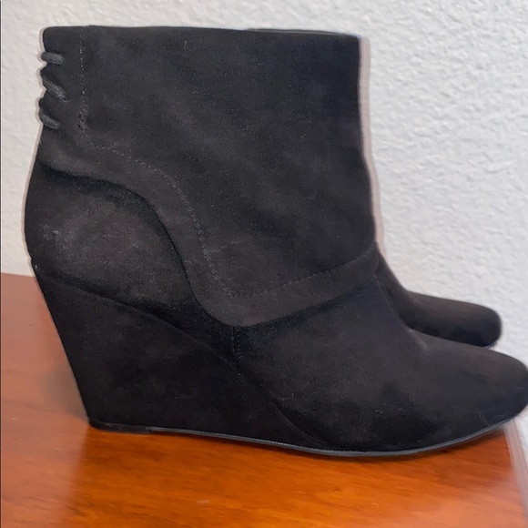Jessica Simpson Black Wedge Shoes - Picture 1 of 10
